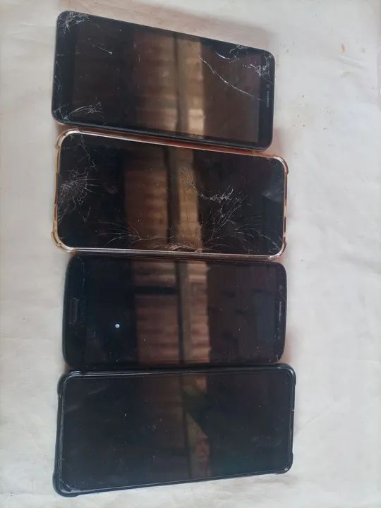 4 Telas de Celular - Usadas - Foto 3