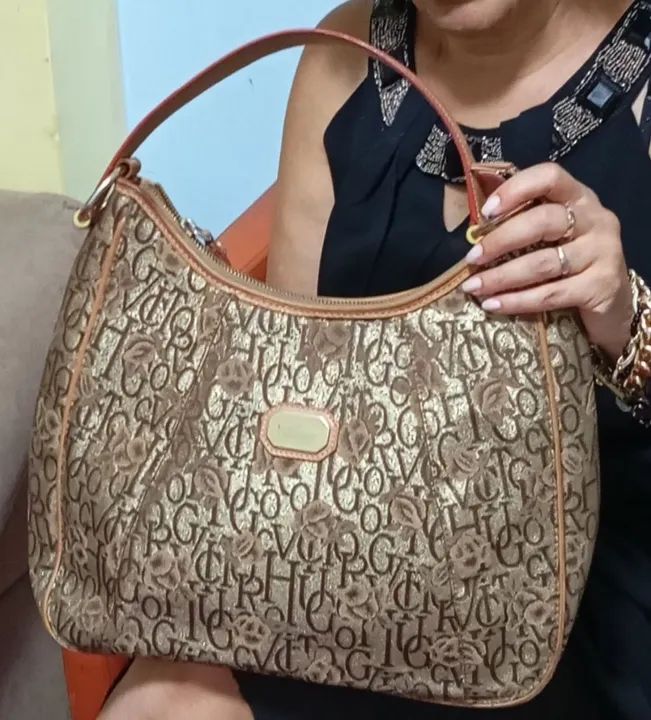 Bolsa de Ombro Victor Hugo 