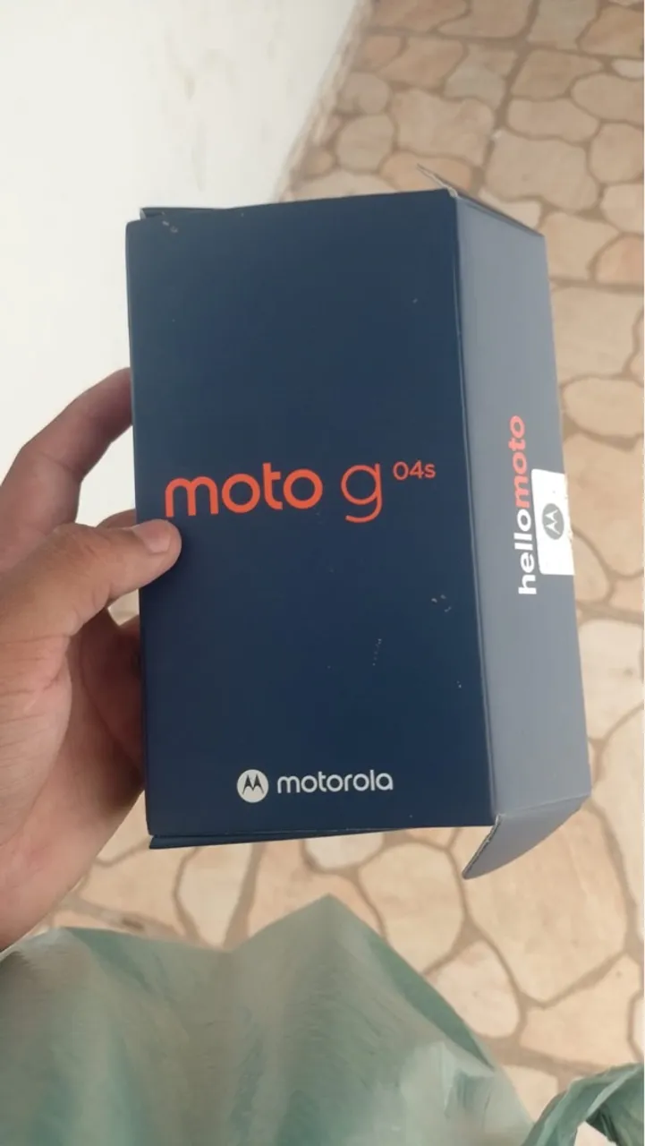 Moto G04s