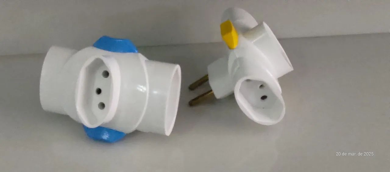 Kit adaptador Benjamim com 3 tomadas  - Foto 2