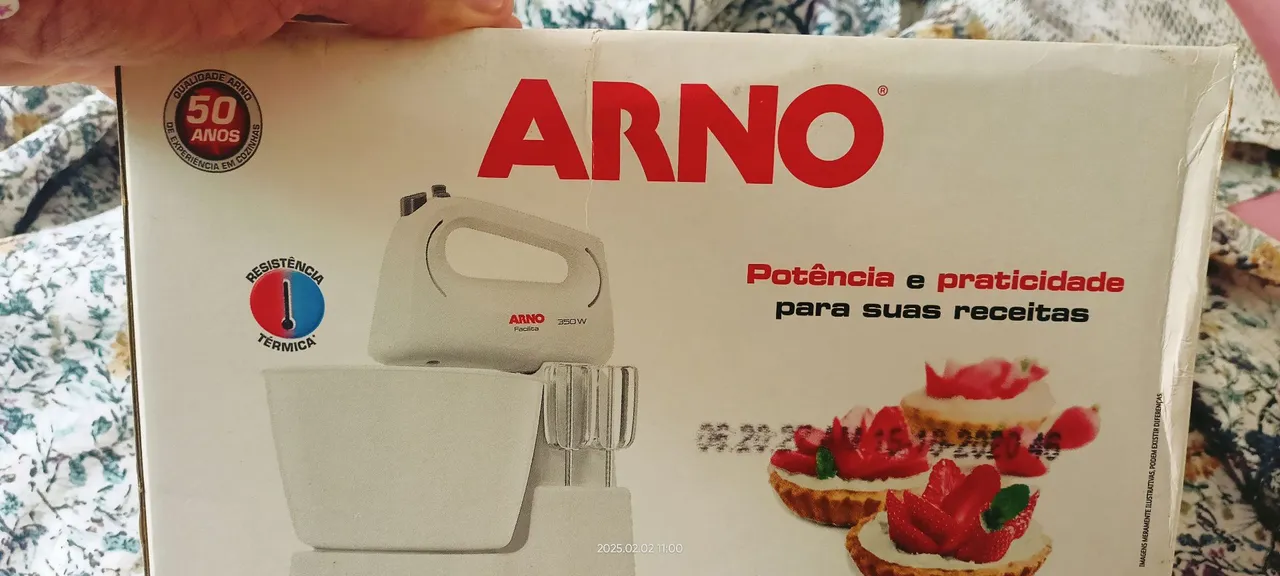 Batedeira Arno Facilita 350W - Potência e praticidade para suas receitas!