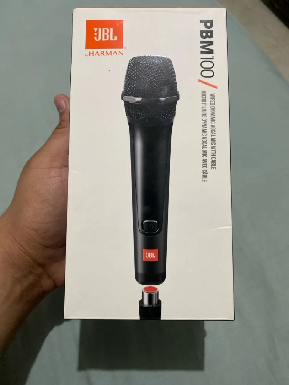 Microfone JBL PBM100 - Com Fio para Cantar e Gravar