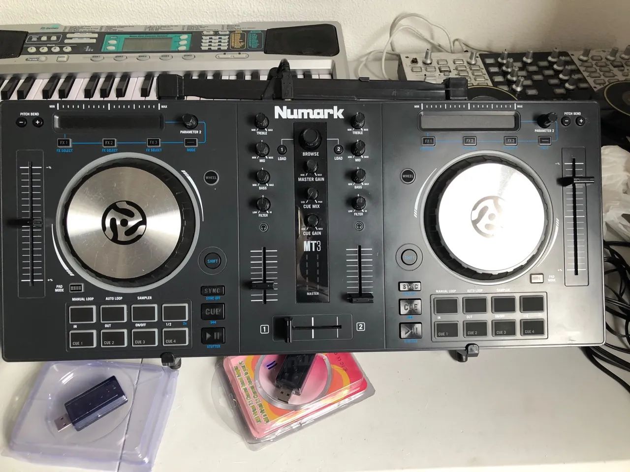 Controladora Numark MT3