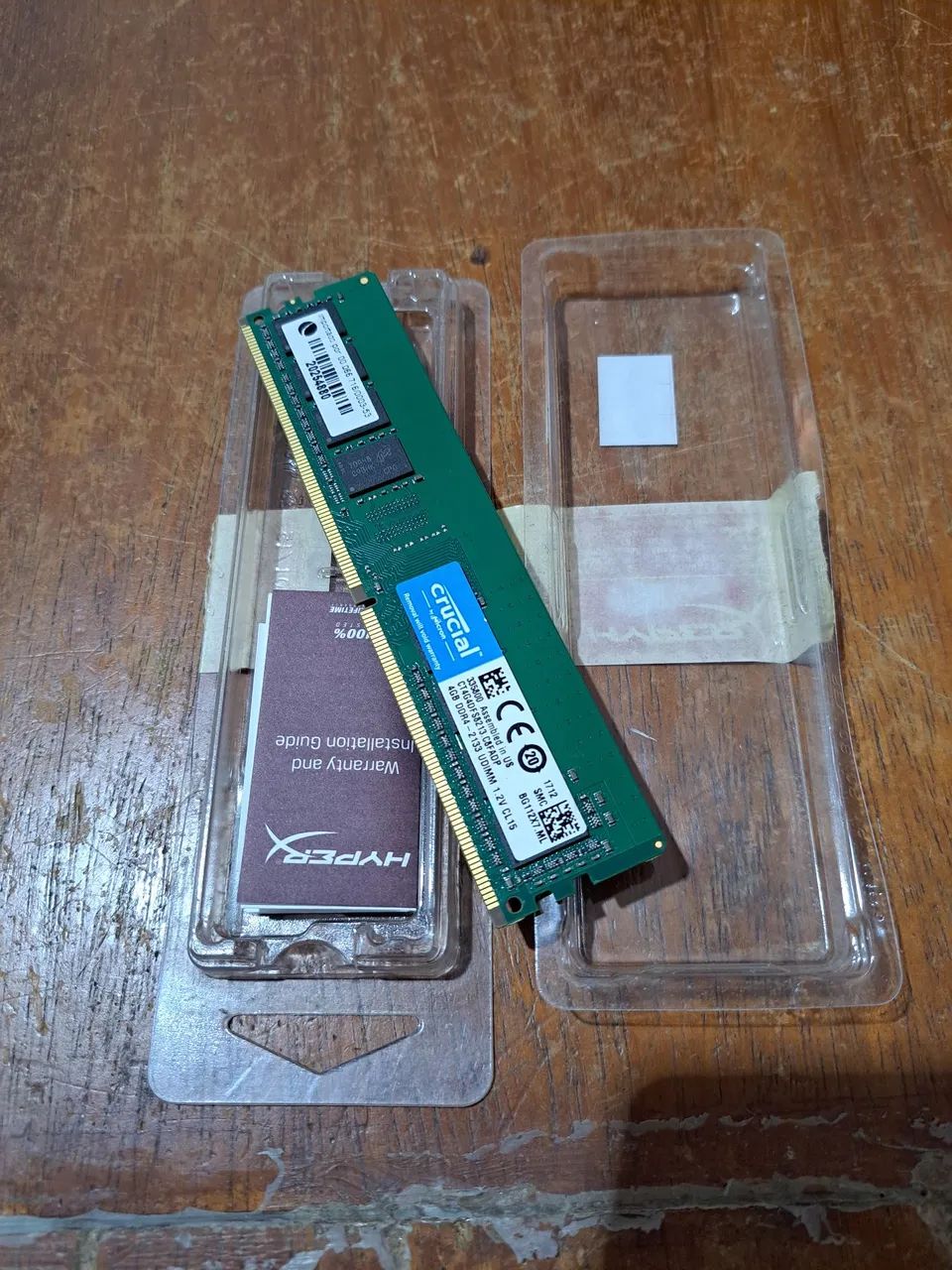 Memória RAM Crucial 4GB DDR4 2133Mhz