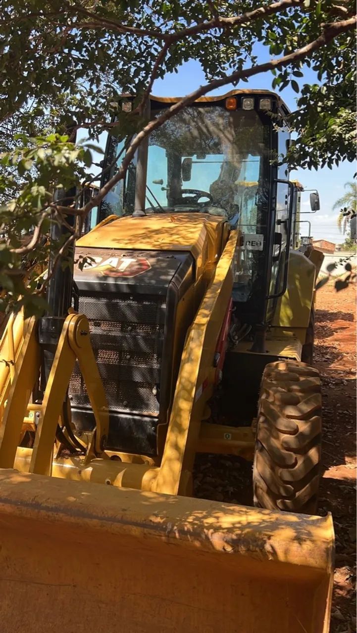 Financio Retroescavadeira Caterpillar 416 - 2024/2024 - 500 horas - Foto 6