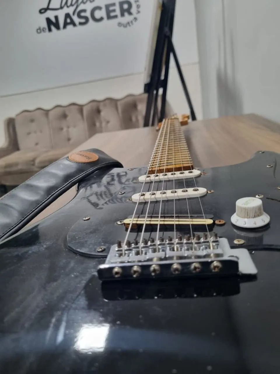 Guitarra Squier Stratocaster - Foto 4