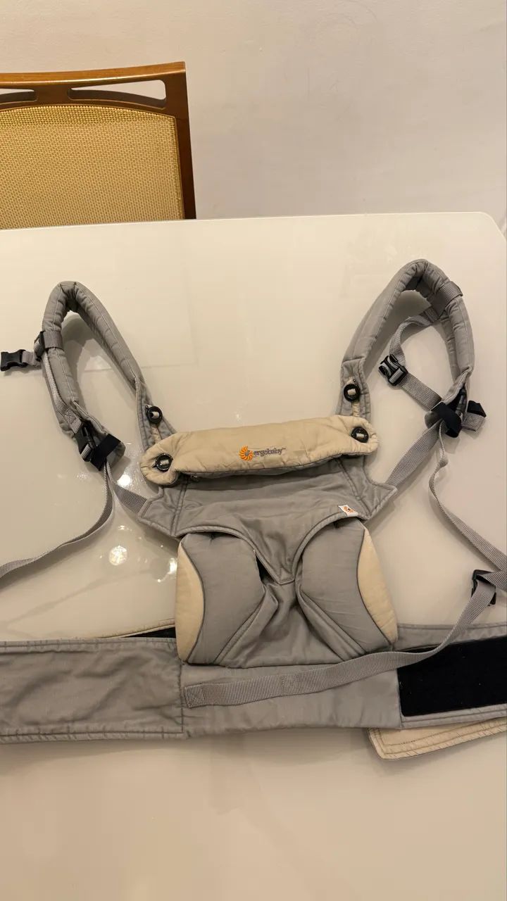 Cangurú Ergobaby modelo 360 super novo  - Foto 5