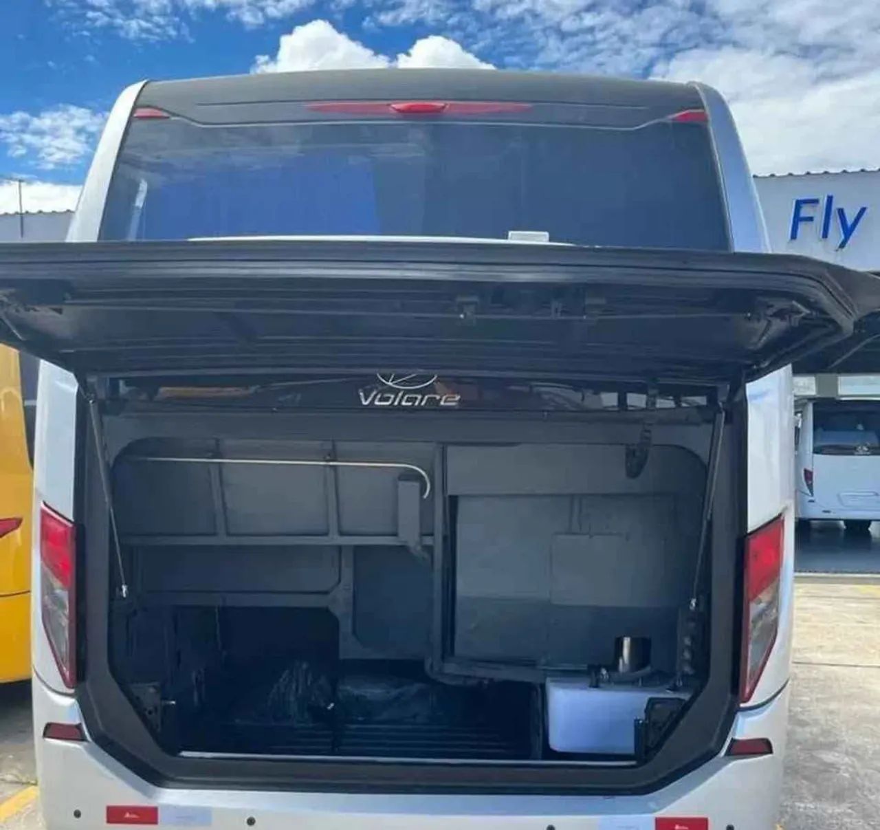 Ônibus Executivo com Acessibilidade - Foto 4