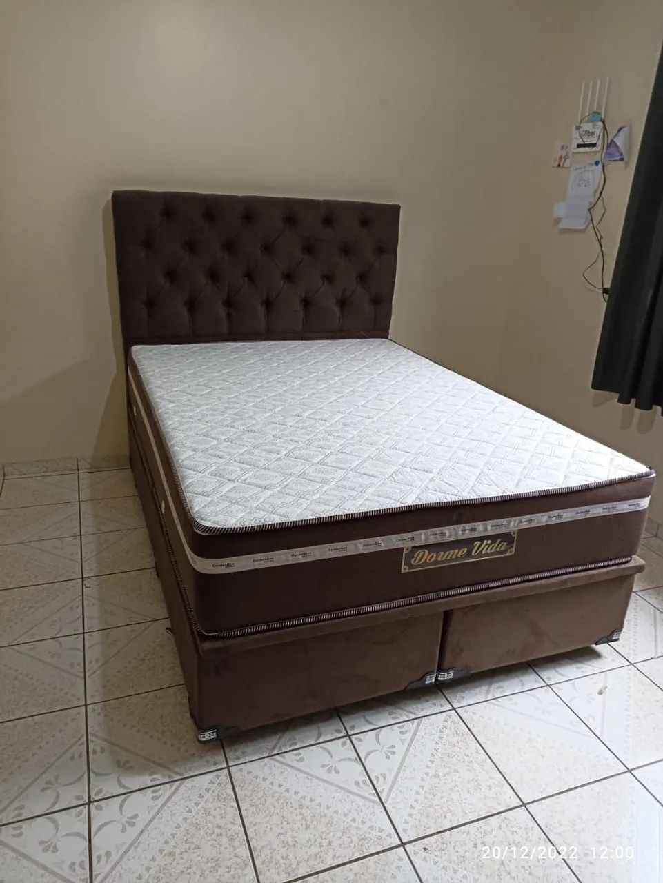 Cama casal com colchão ortopédico dorme vida