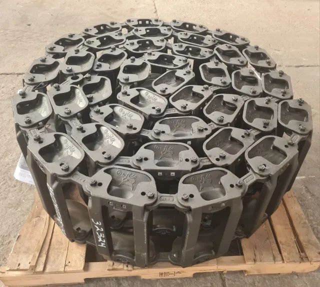 Implemento Esteira De Aço 12x16,5 Para Mini Carregadeiras - Foto 3