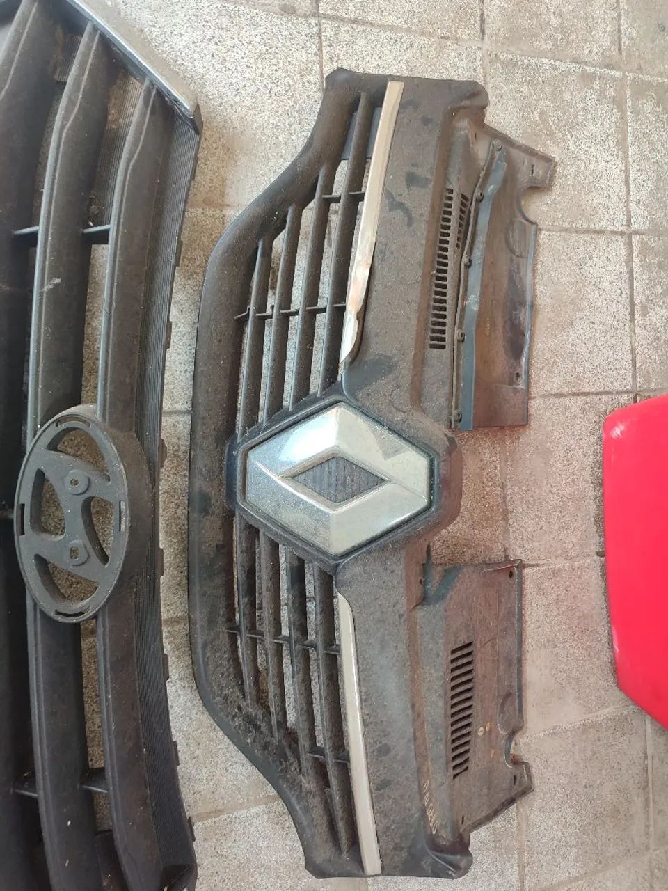 Grade frontal de carro - Foto 3