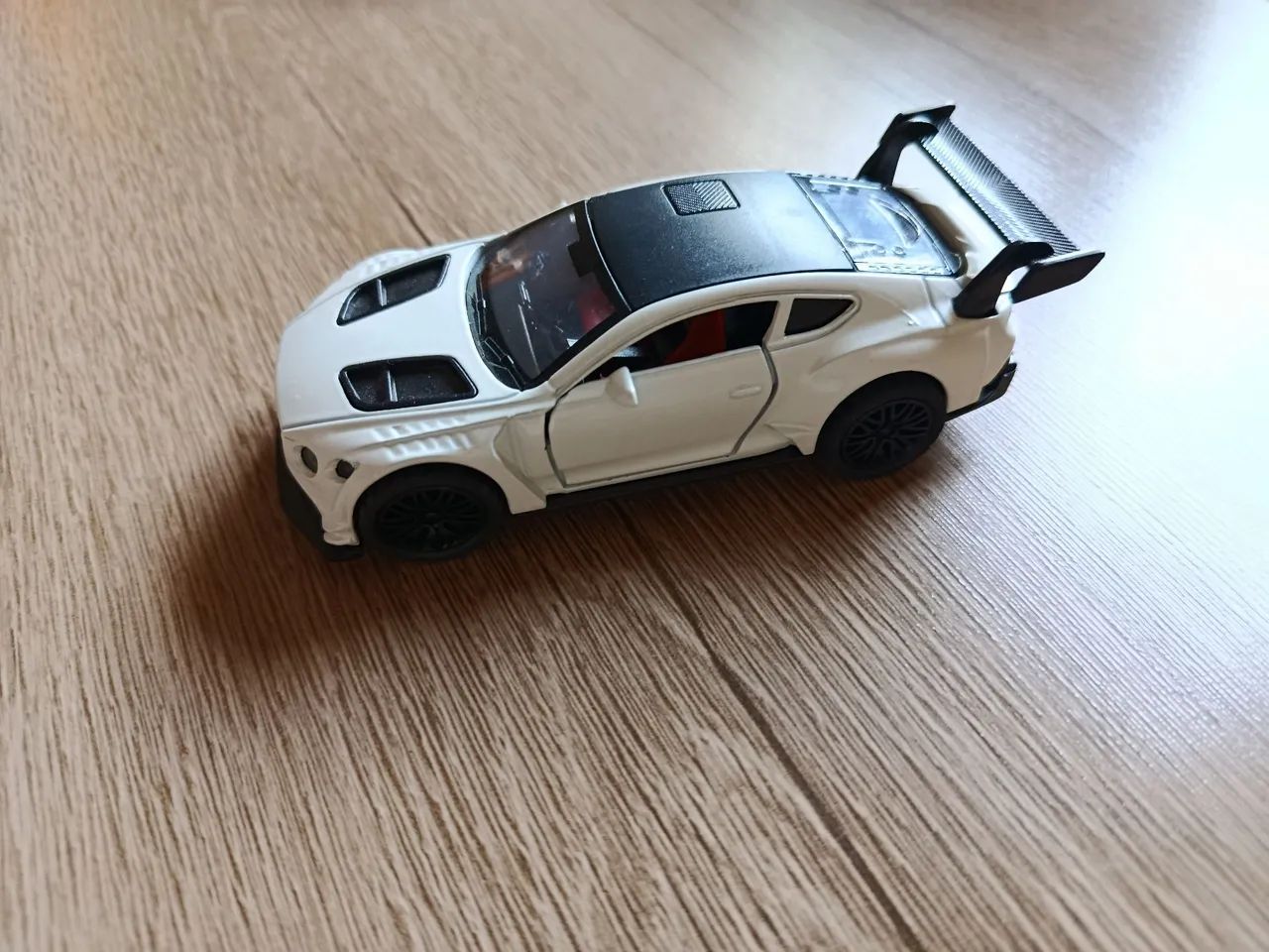 Miniatura Bentley Esportivo