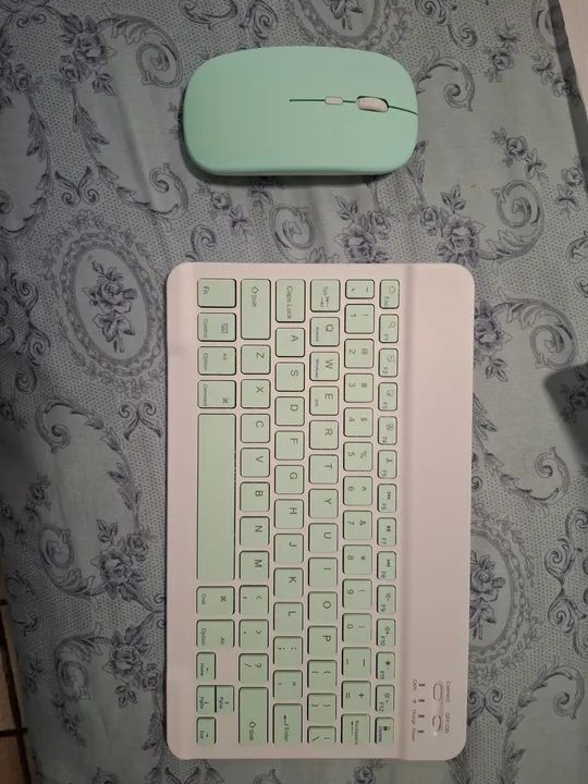 Combo Teclado e Mouse Sem Fio para Tablets e Celulares