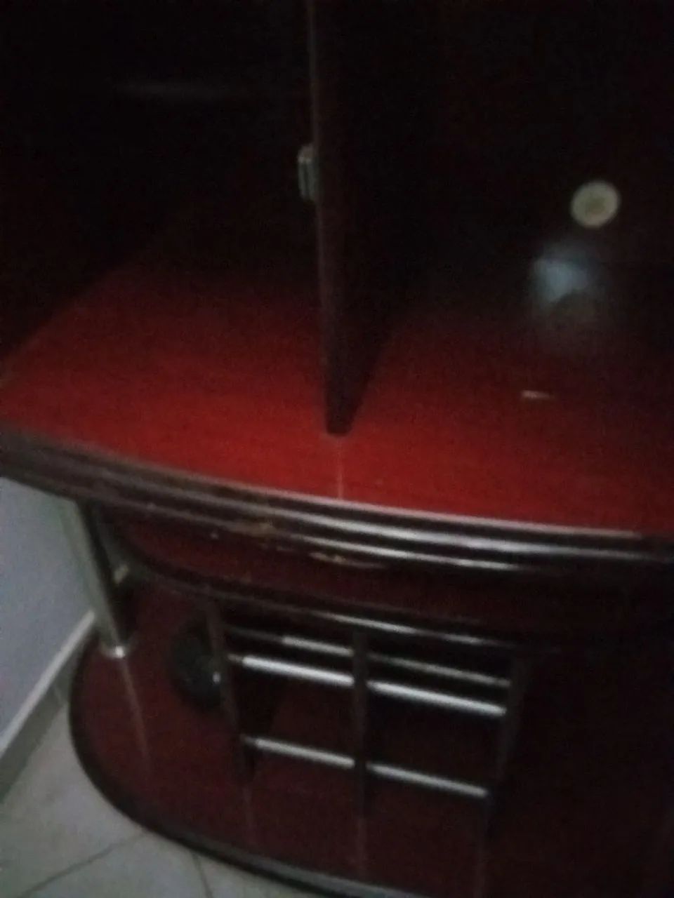 Rack de madeira com prateleiras - Foto 2