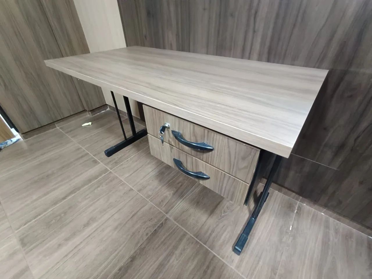 Mesas retas de escritório  de Fábrica !! - Foto 3