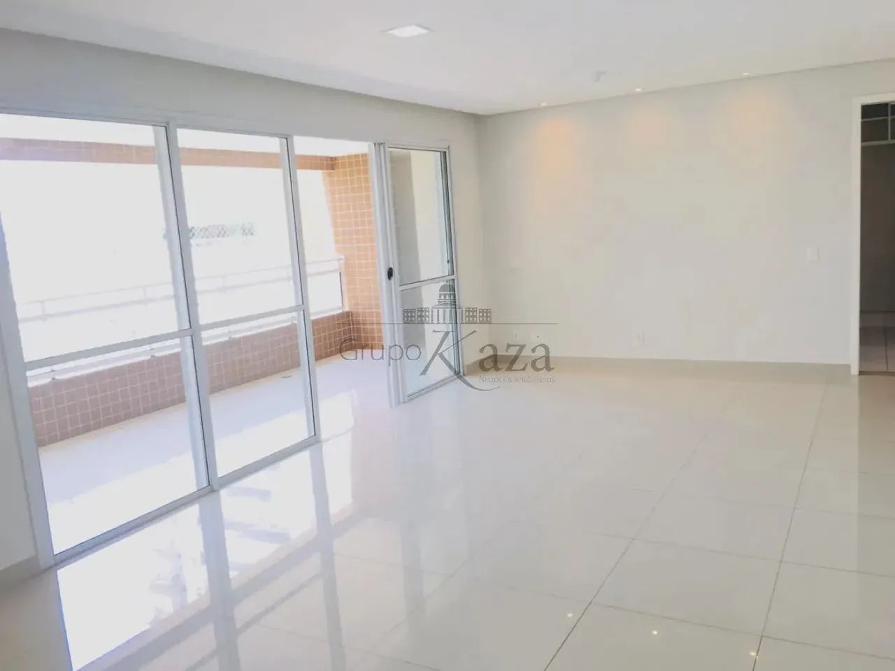 Magnífico apartamento para venda no Grand Club Vila Ema - São José dos Campos - 3 suítes