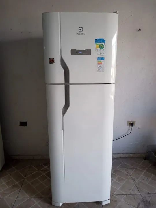 Geladeira Electrolux funcionando 