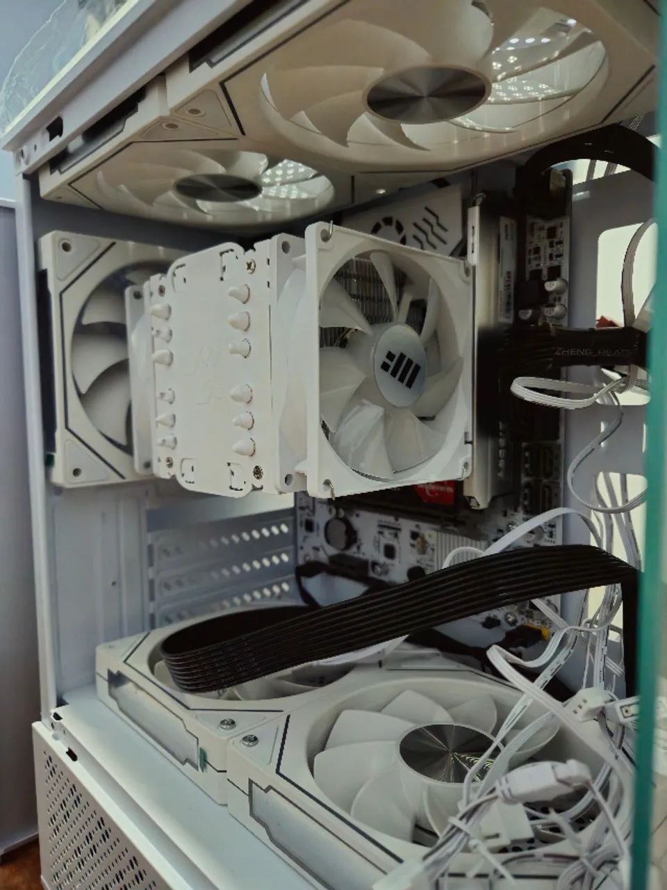 PC GAMER FULL WHITE - 32GB / 1TB NVMe / 600W - Foto 5