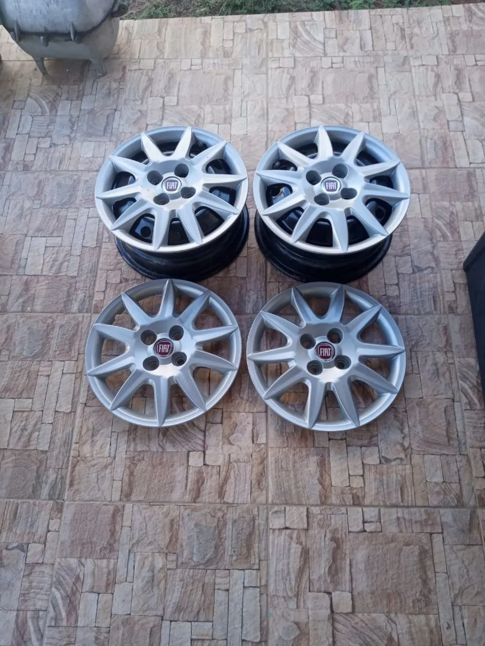 Rodas,Calotas e Jogo de Parafusos Original Fiat