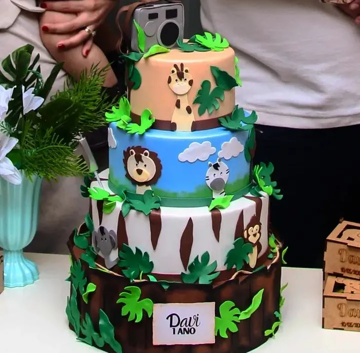 Bolo Safari Cenográfico - Aniversário Infantil