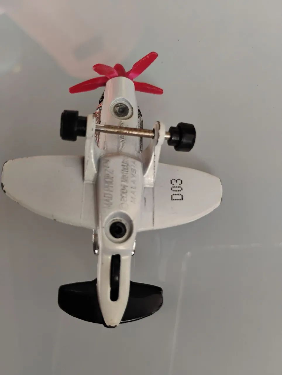 Miniatura de avião Trapper Hot Wheels MAD PROPZ - Foto 4