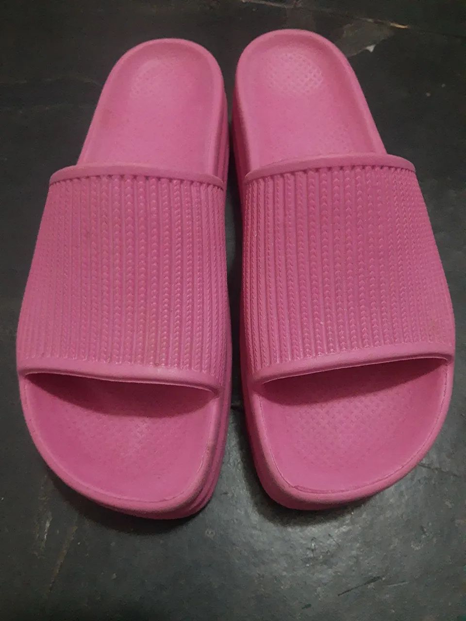 Chinelo nuvem plataforma 