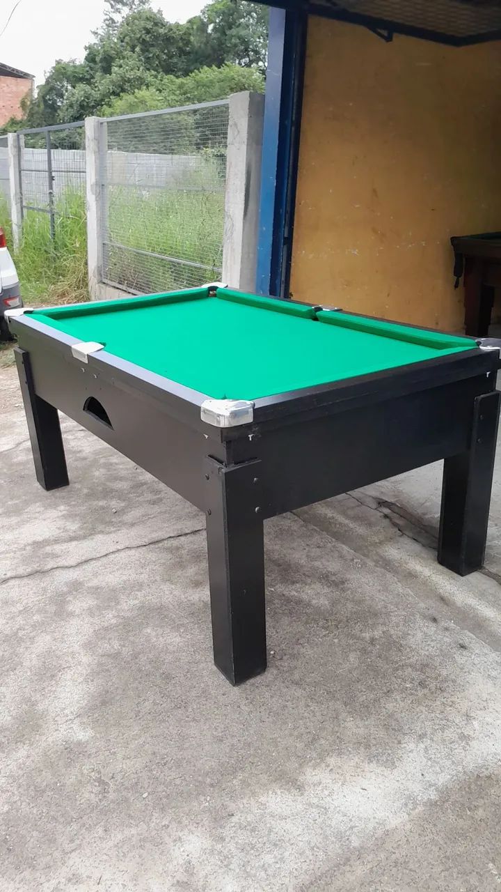 Mesa de Sinuca com caçapas