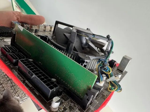 Placa Mãe BTC250 + CPU + RAM + Cooler - MINEIRACAO CRIPTO - Foto 2