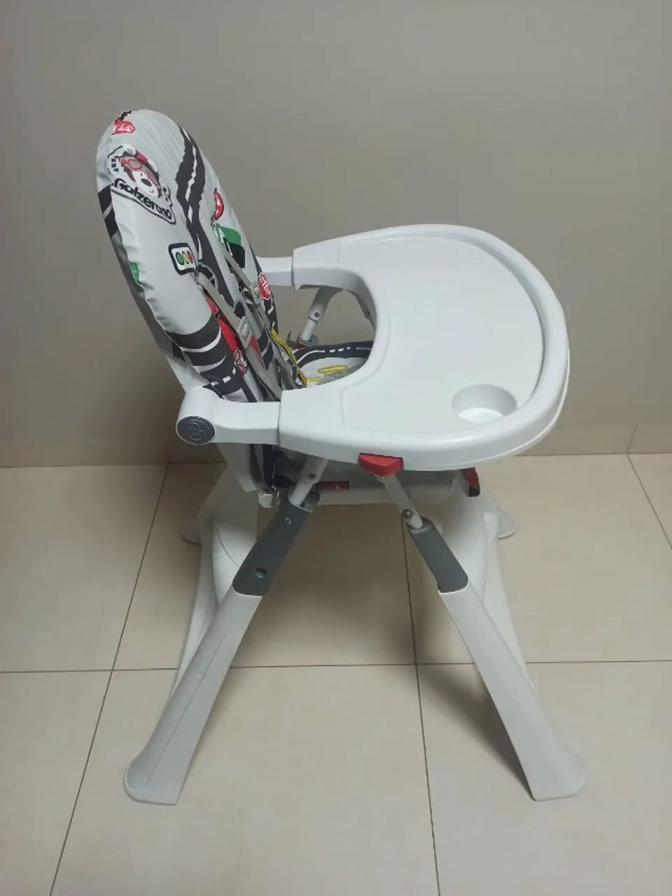 CADEIRA DE ALIMENTAÇÃO PARA BEBÊ - GALZERANO, Uberlândia/MG. - Foto 5