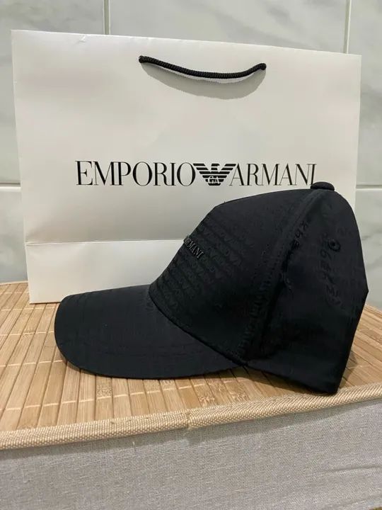 Boné Armani de nylon jacquard com letras de logo - Foto 3