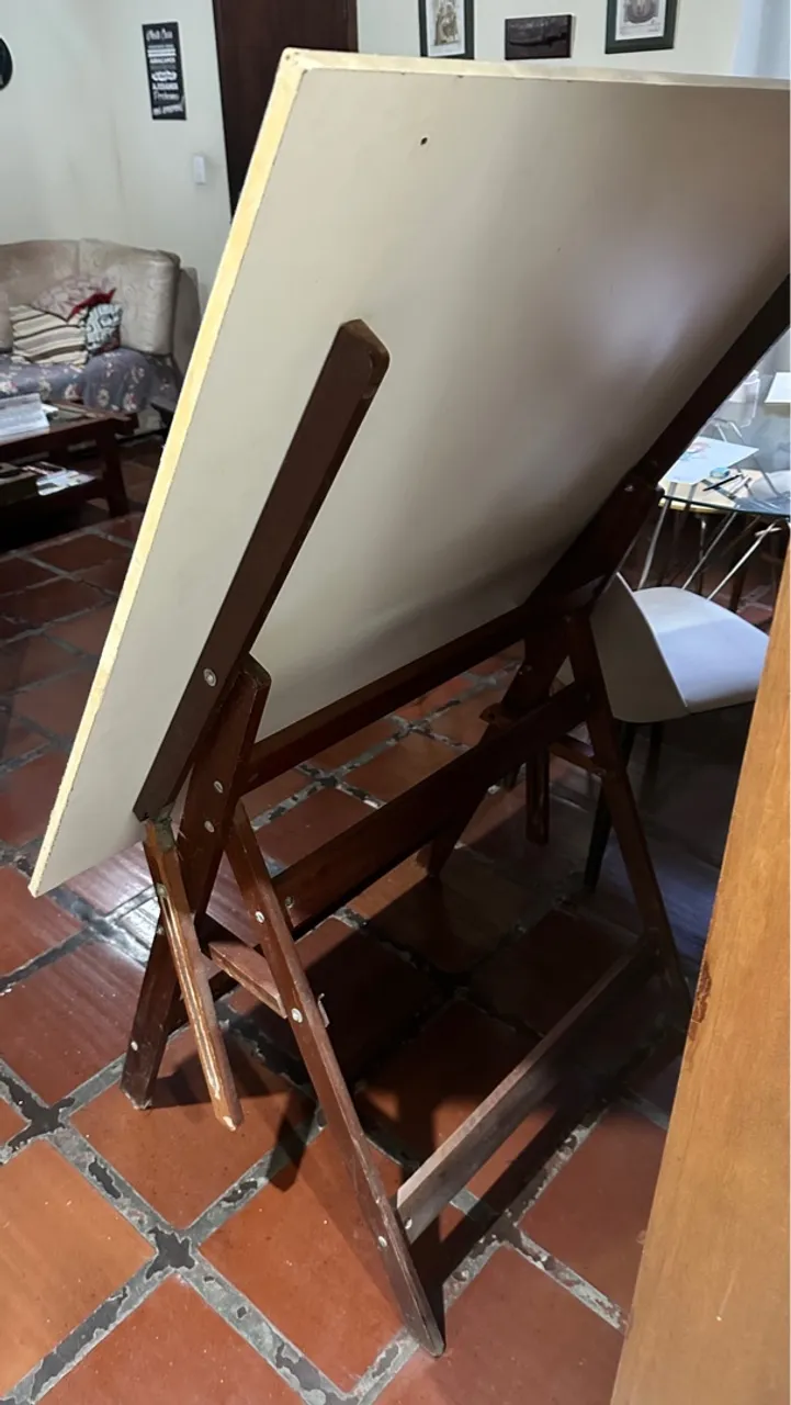 Mesa de desenho articulada
