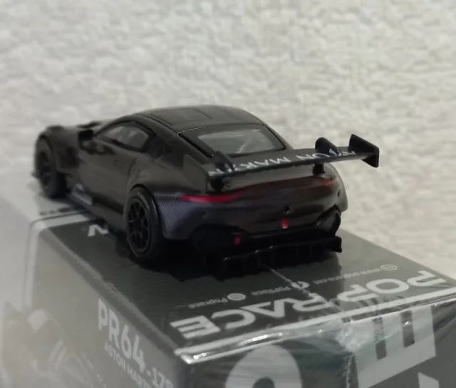 Aston Martim GT3 - #178 - Pop Race - Foto 5