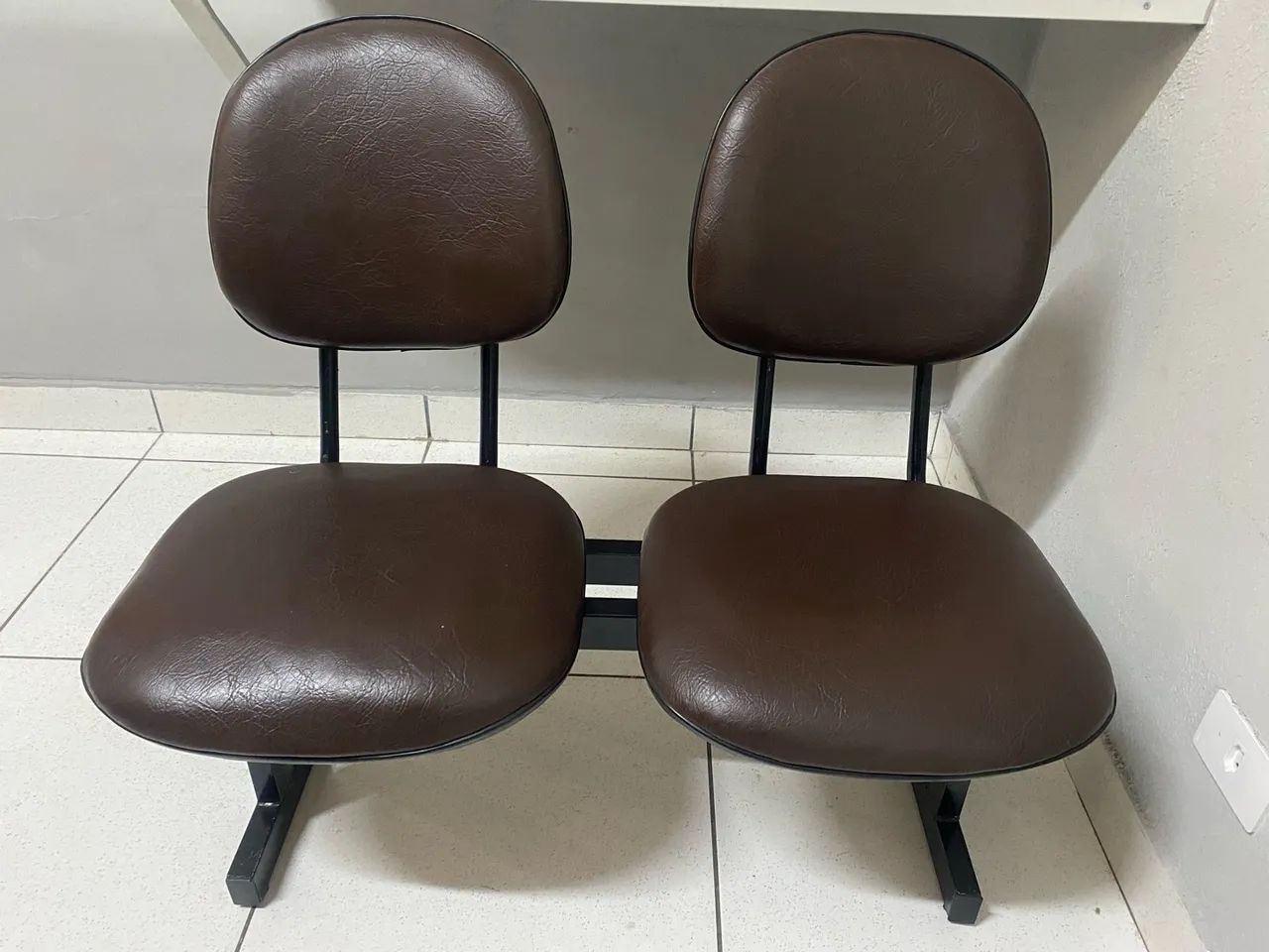 Banco e cadeiras - Foto 2