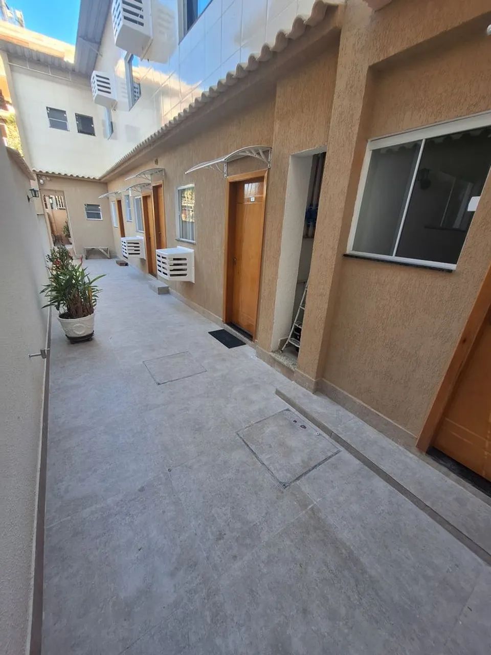 Kitnet/Conjudado. Todo reformado, espaço para máquina. Ambiente familiar. - Foto 4