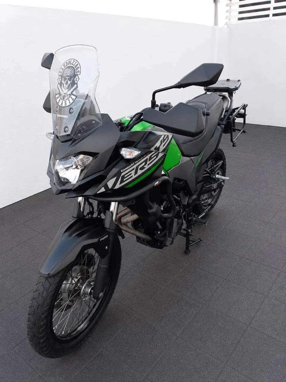 Versys 300x 