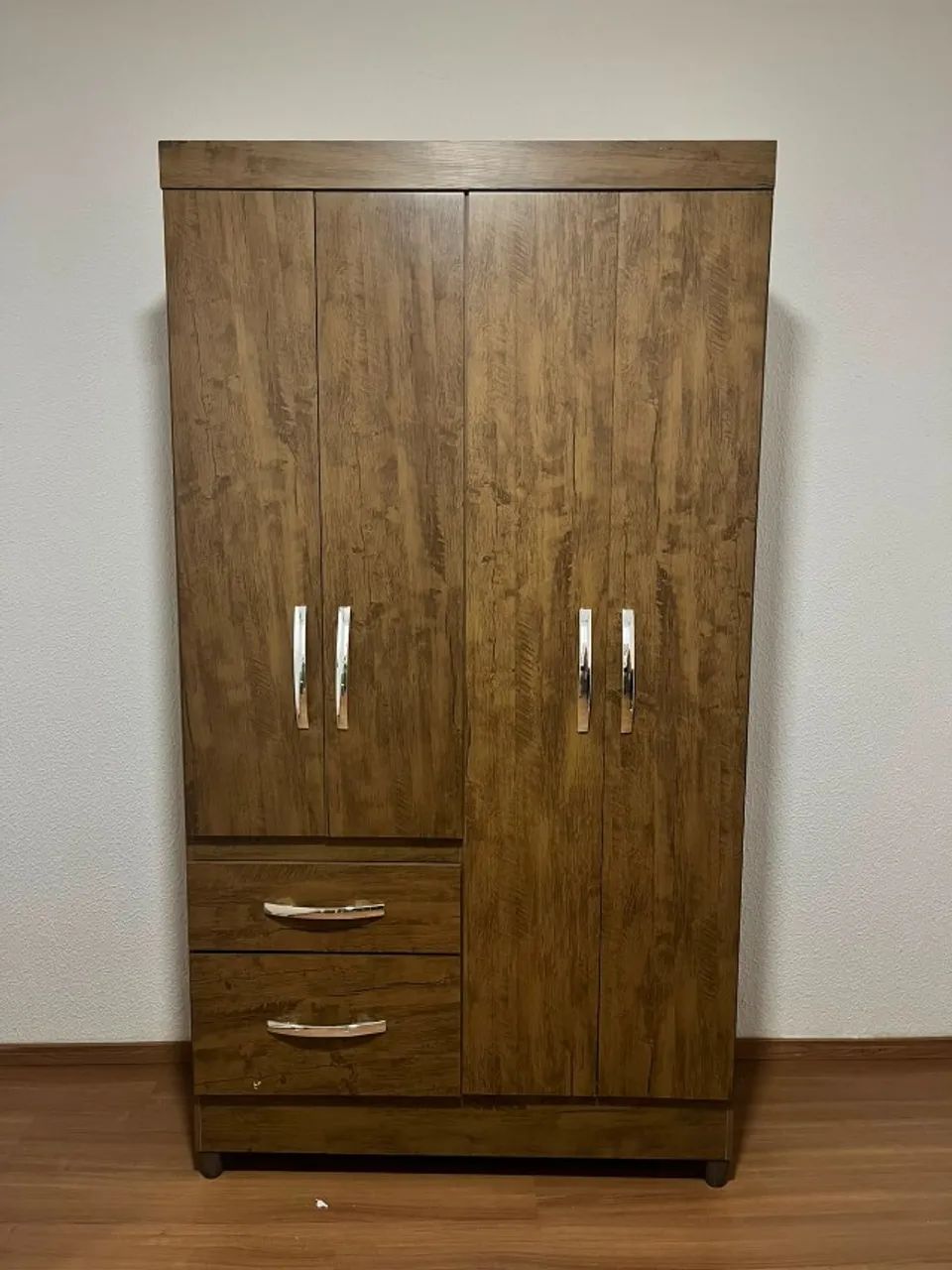 Guarda- roupa Solteiro 4 portas