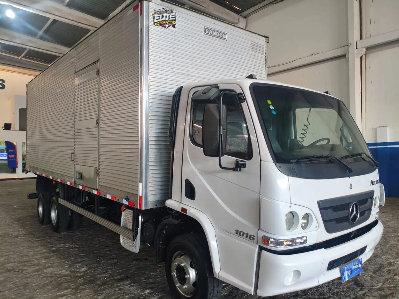 VENDO M.BENZ ACELO 1016 TRUCADA - Foto 3