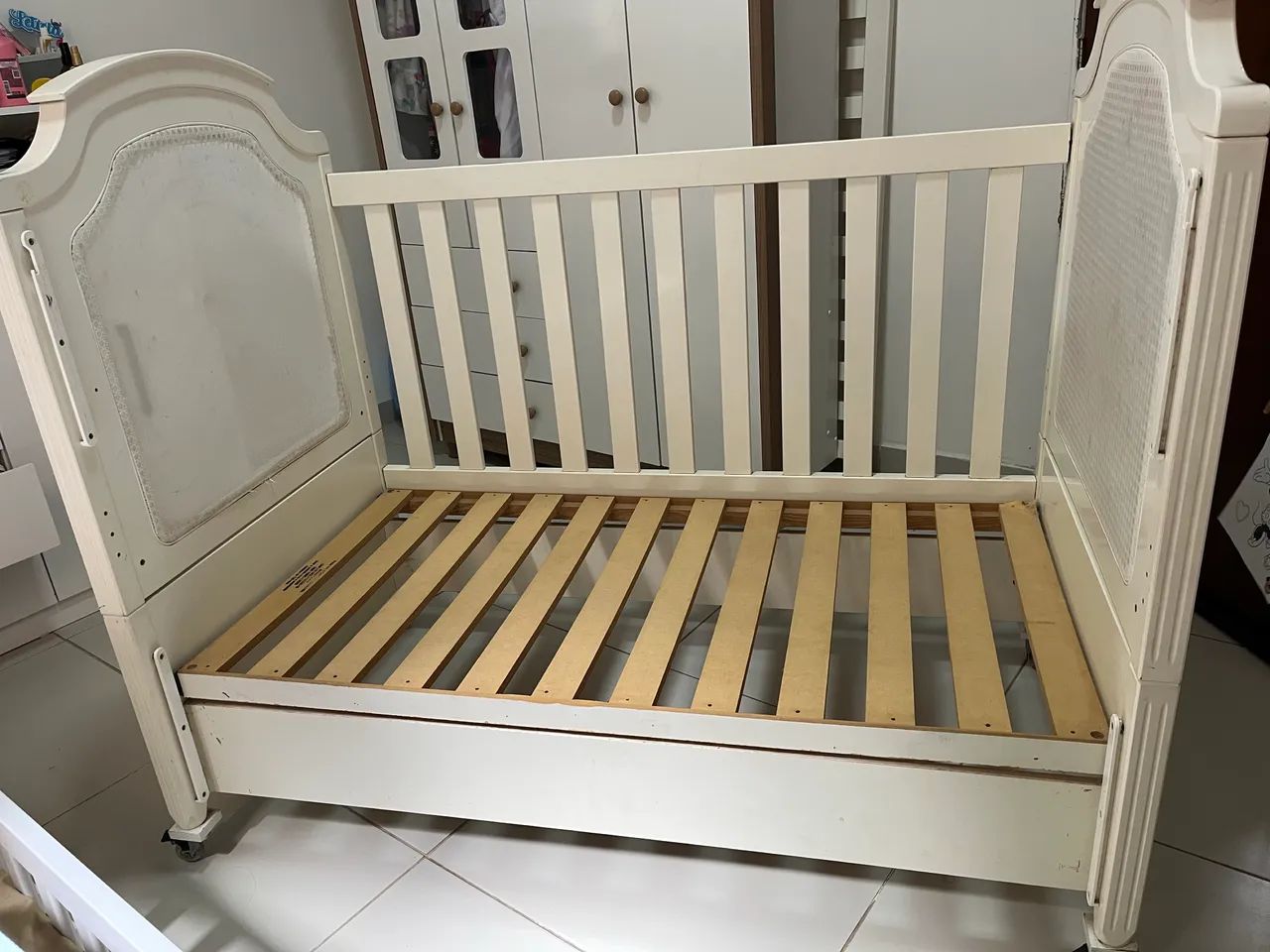 Berço + 2 colchões  - Foto 2