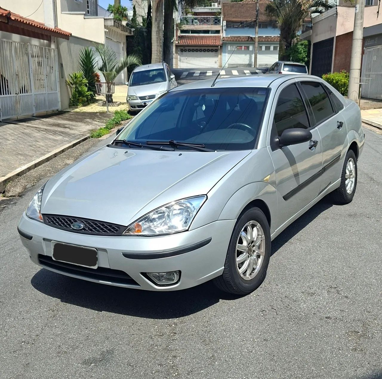 Ford Focus Sedan 2.0 16v/2.0 16V Flex 4P Aut. 2005