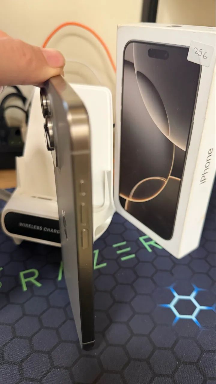 iPhone 15 pro Max 256gb - Foto 2
