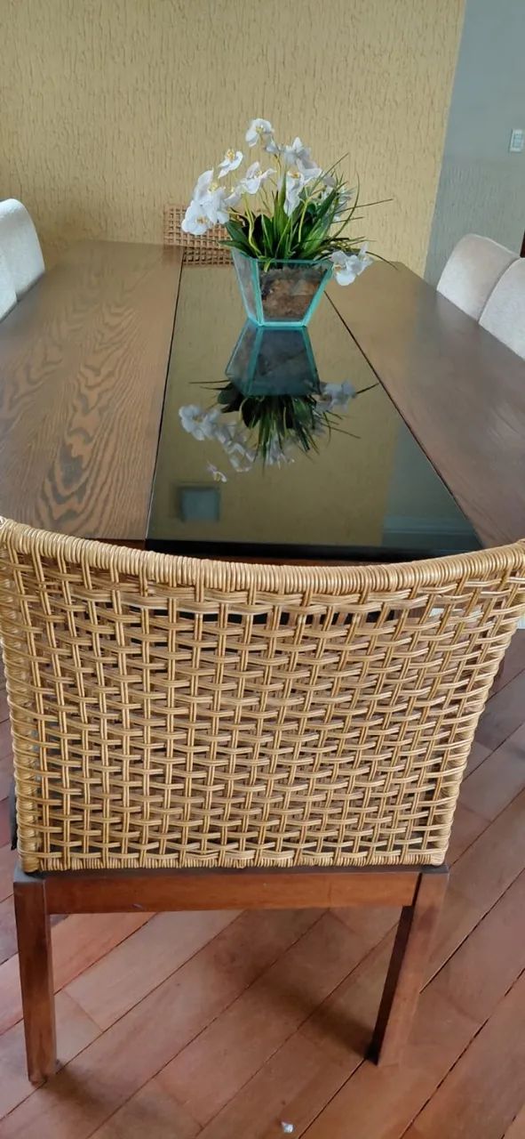 Mesa de jantar madeira com 8 lugares - Foto 4