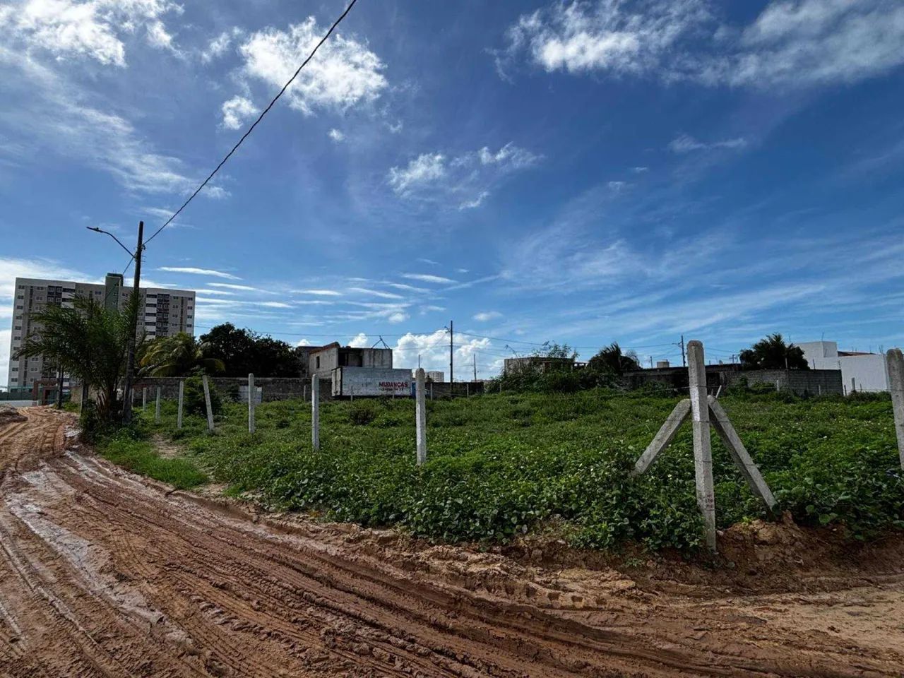 LOTE NA ARUANA - LOTEAMENTO COSTA VERDE [59142] - Foto 2