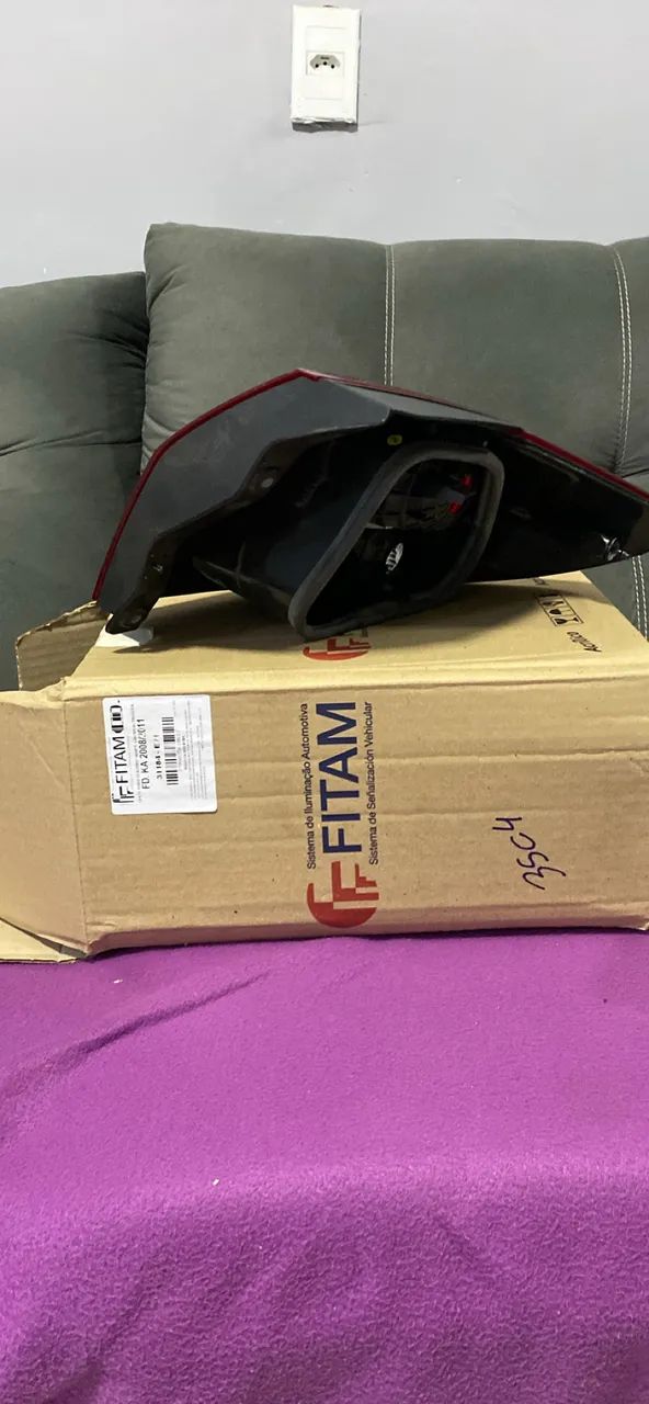 Vendo lanterna  esquerdo novo do Ford Ka 