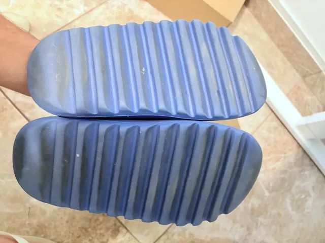 Yeezy Slide Azure - Foto 3