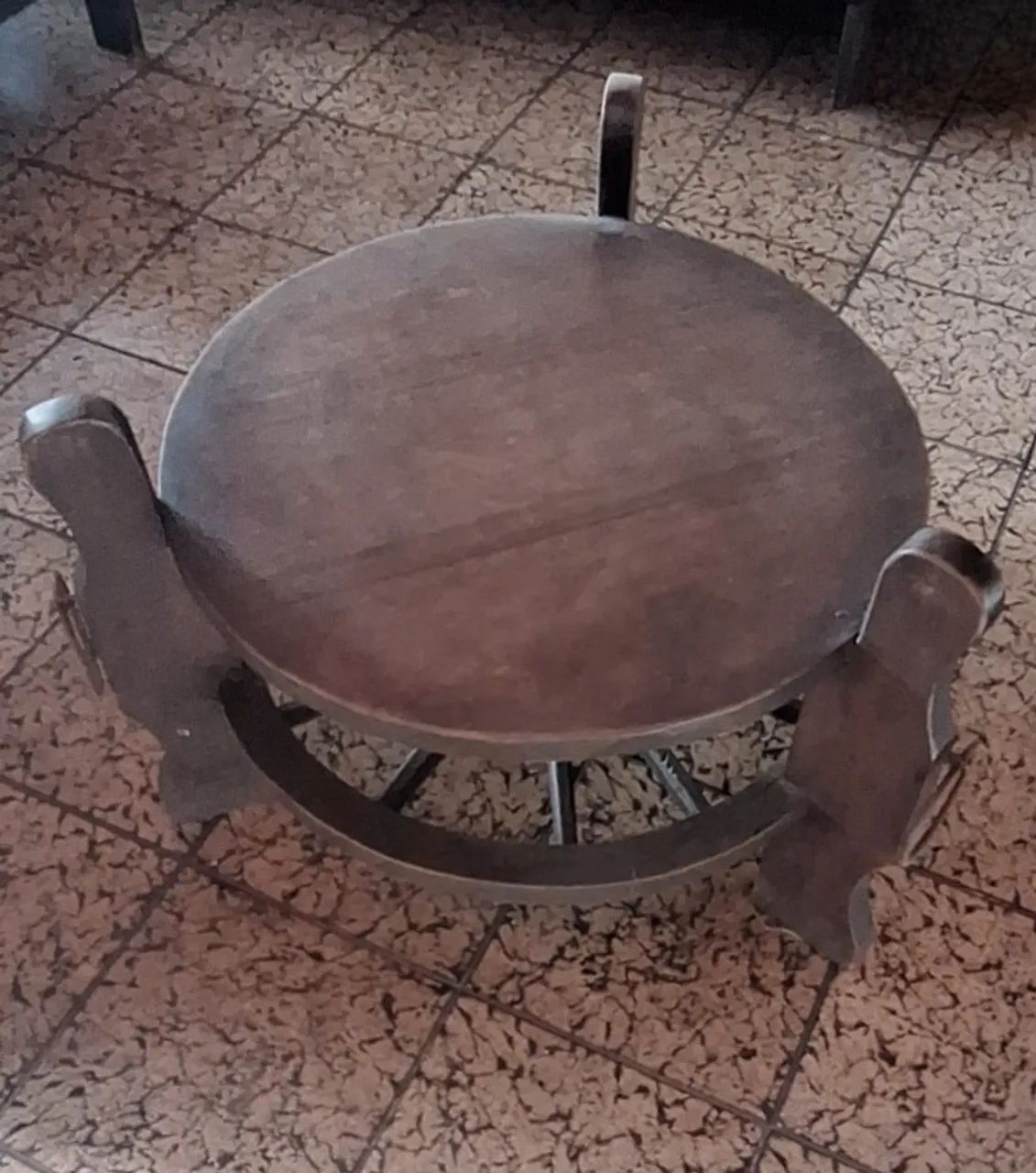 Mesa de centro em madeira 