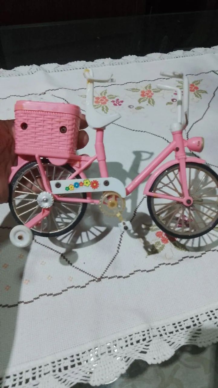 Antiga bicicleta da Barbie funcionando  - Foto 2