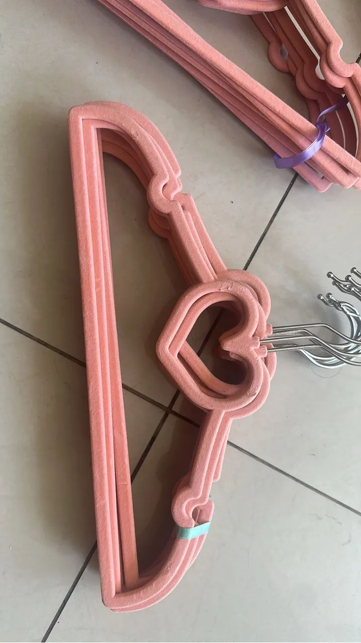 Cabide de Veludo com Coração - Rosa - Foto 5