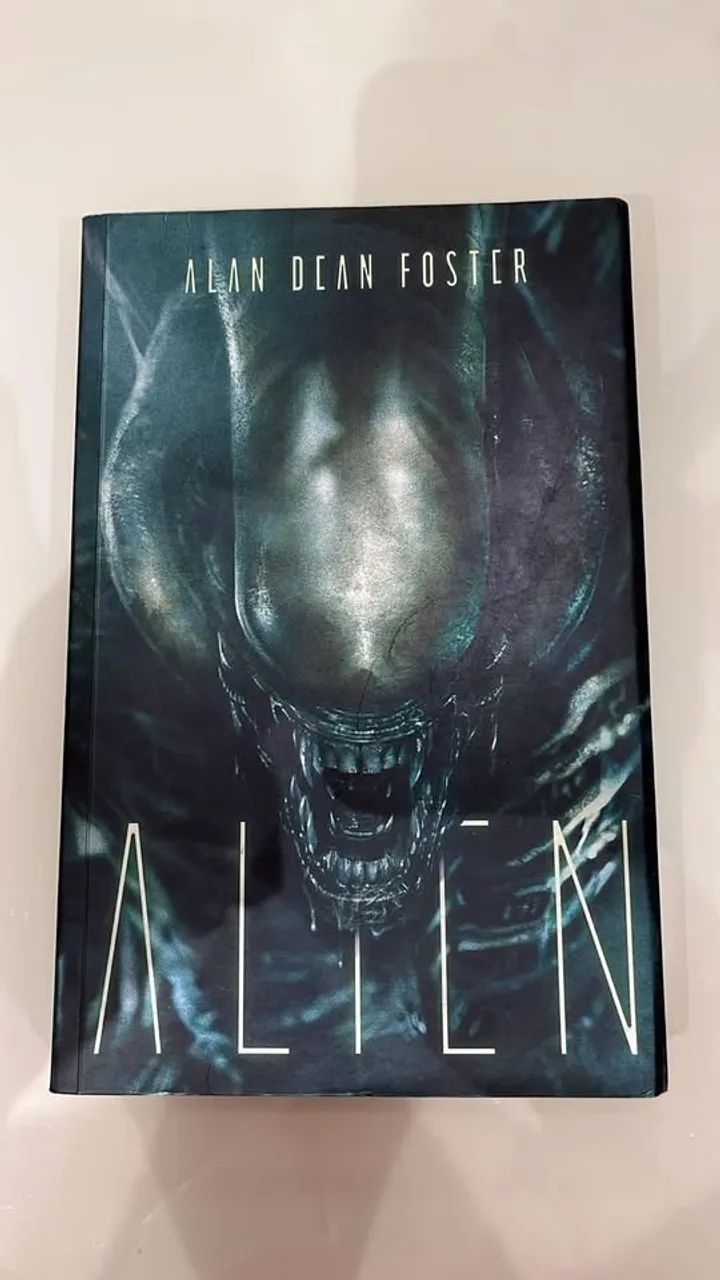 Alien Livro