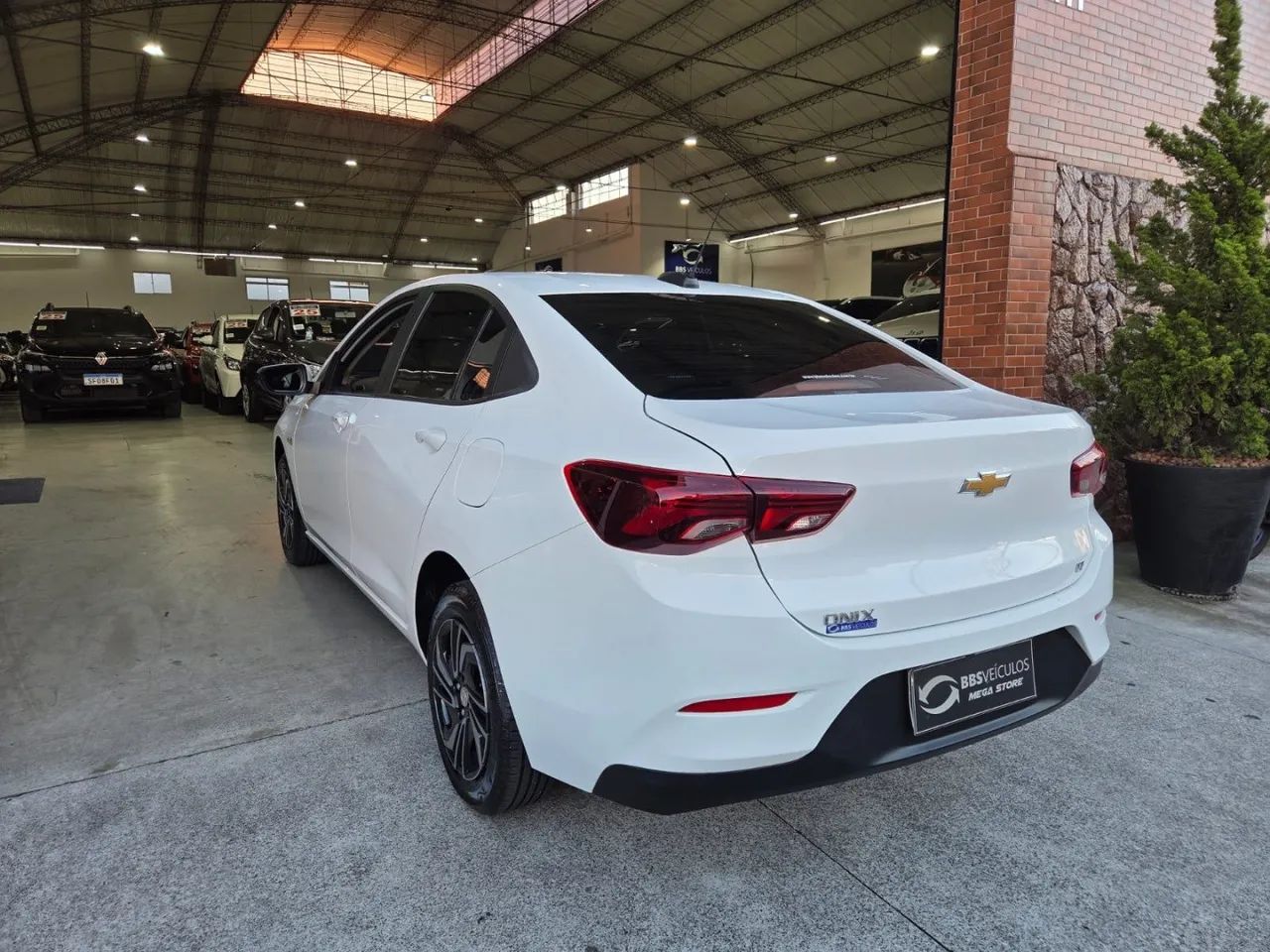 Chevrolet Onix Plus LT 1.0 12V Flex Mec. 4P, foto 8 de 8