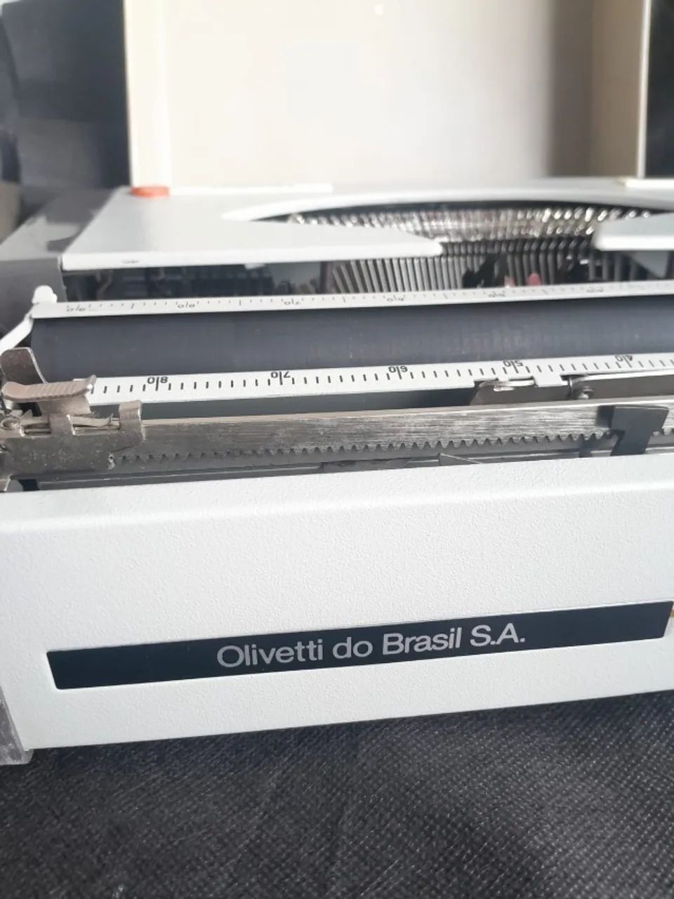 Máquina de escrever Olivetti Tropical - Foto 2